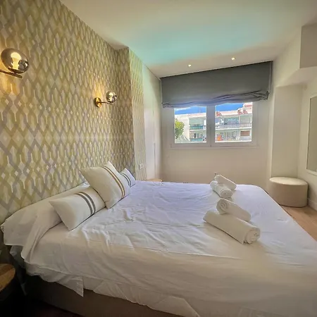 Downtown 45 With Pool By Homing Apartment Marbella