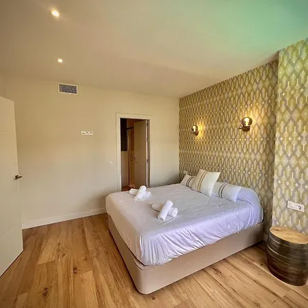 Apartment Downtown 45 With Pool By Homing Marbella