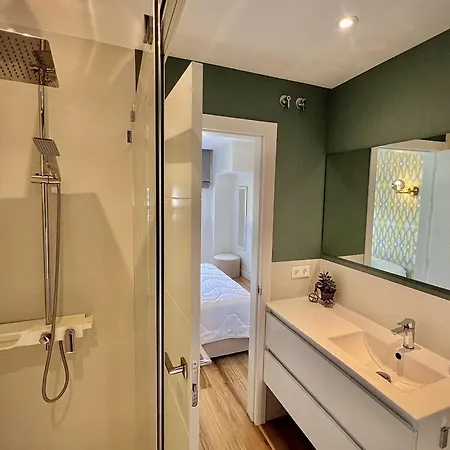 Downtown 45 With Pool By Homing Apartment *