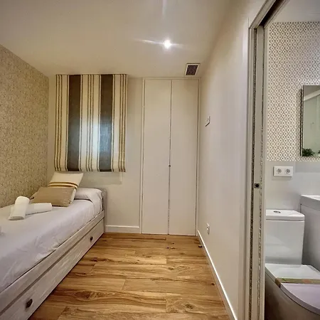 Apartment Downtown 45 With Pool By Homing *
